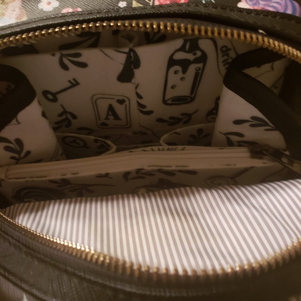 Alice In Wonderland Backpack Organizer - Picture 7 of 7